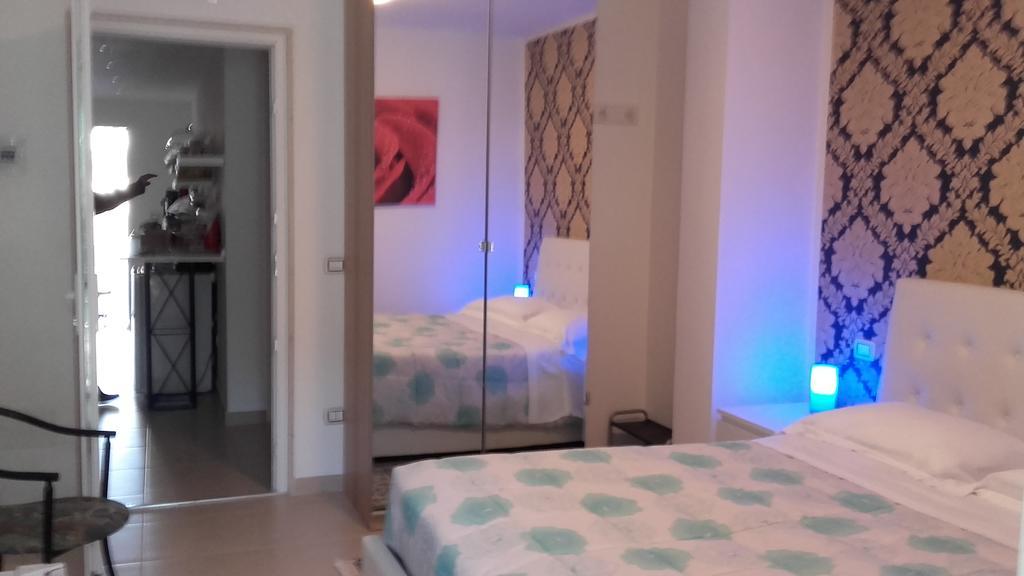 Le Tre Rose Bed & Breakfast Casamassima Eksteriør billede