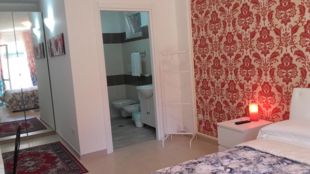 Le Tre Rose Bed & Breakfast Casamassima Eksteriør billede