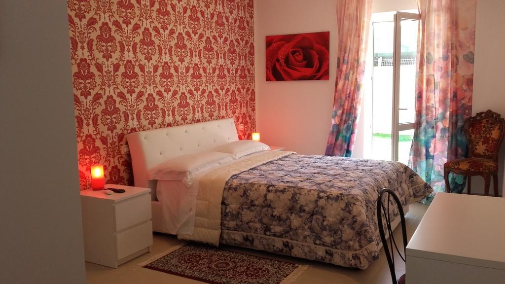 Le Tre Rose Bed & Breakfast Casamassima Eksteriør billede