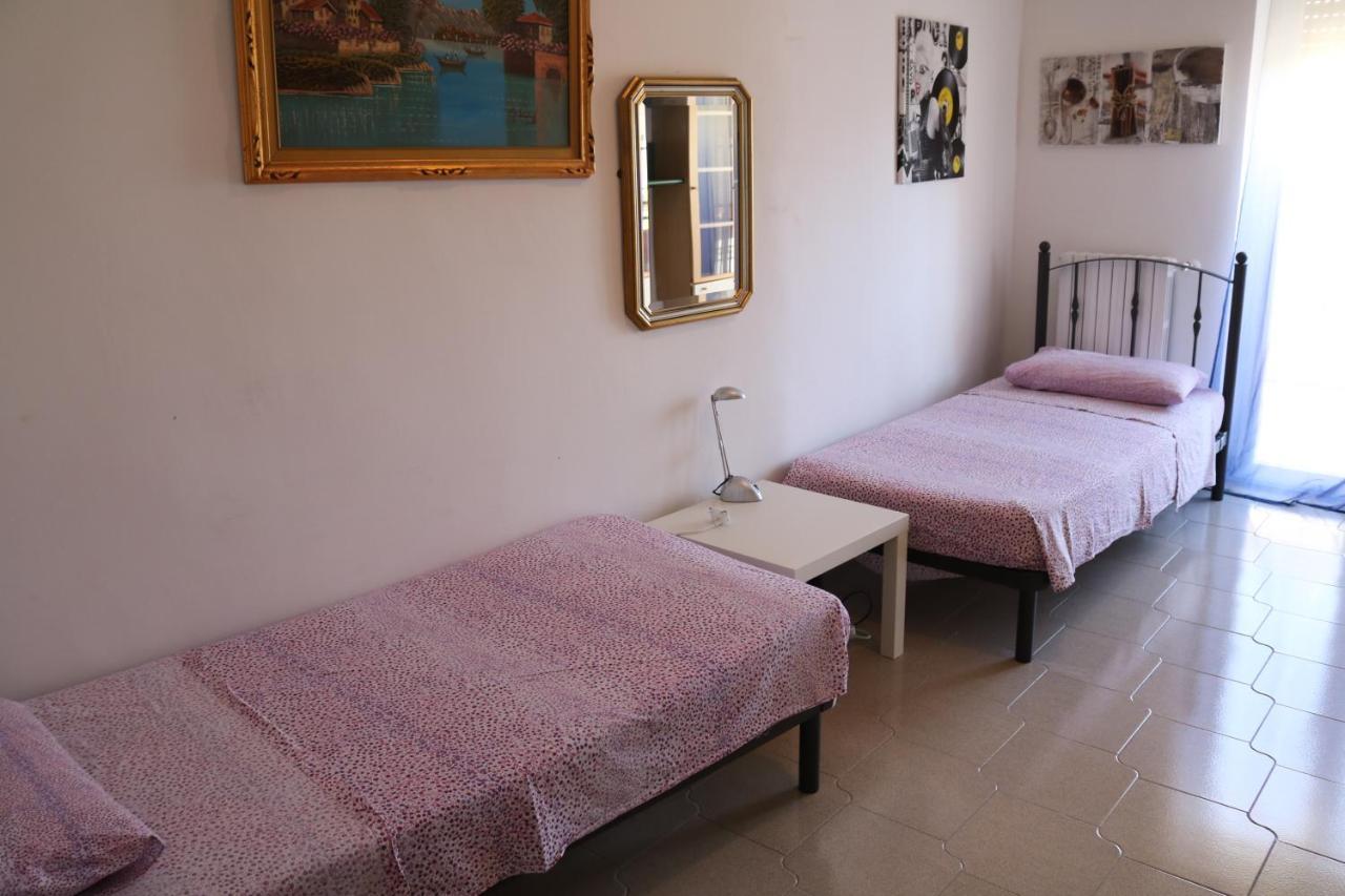 Le Tre Rose Bed & Breakfast Casamassima Eksteriør billede
